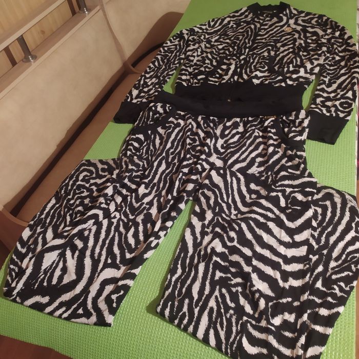 Женский костюм Roberto Cavalli