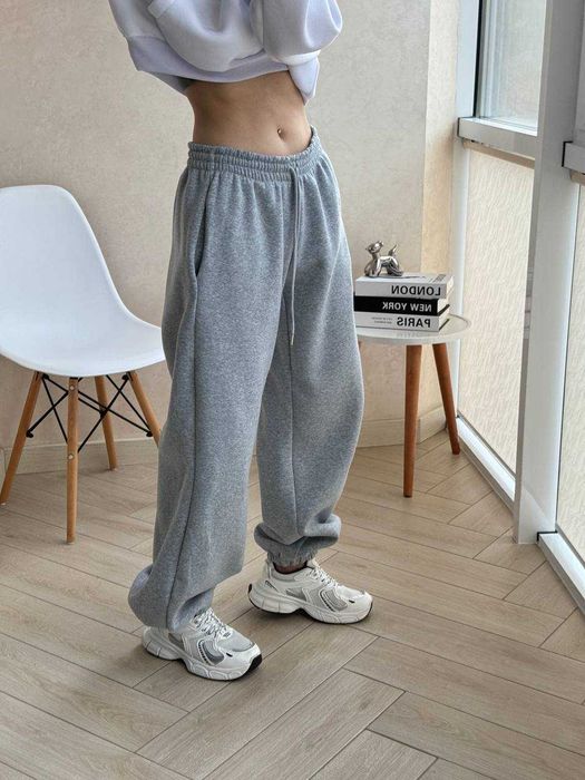 Теплі жіночі зимові штани джогери на флісі оверсайз 42/48 з манжетами