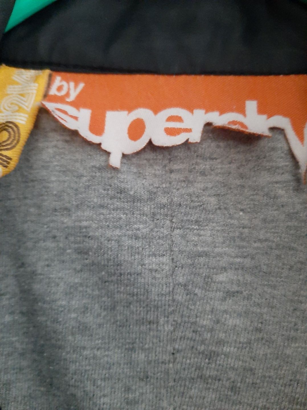 Wiatrówka damska Superdry