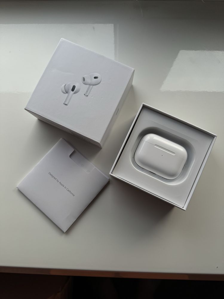 AirPods Pro 2 з шумоподавленням