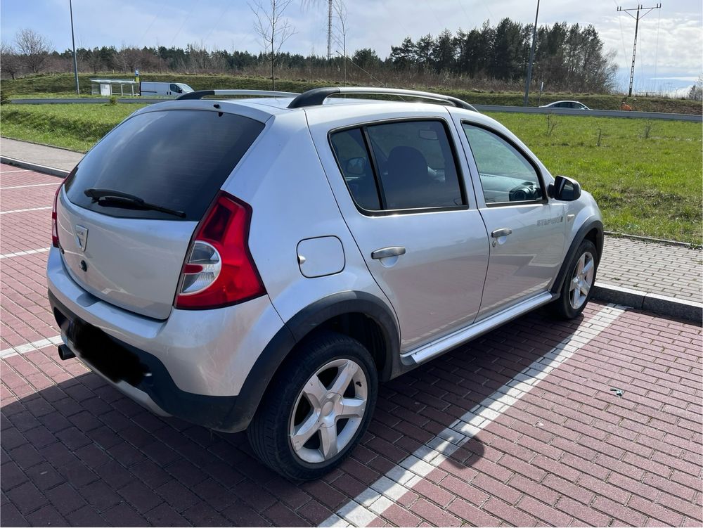 Dacia Sandero Stepway 1.6 benzyna 2011