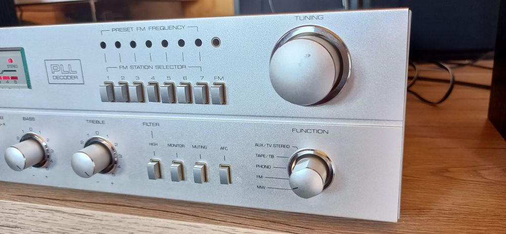 Amplituner Telefunken RR 200.