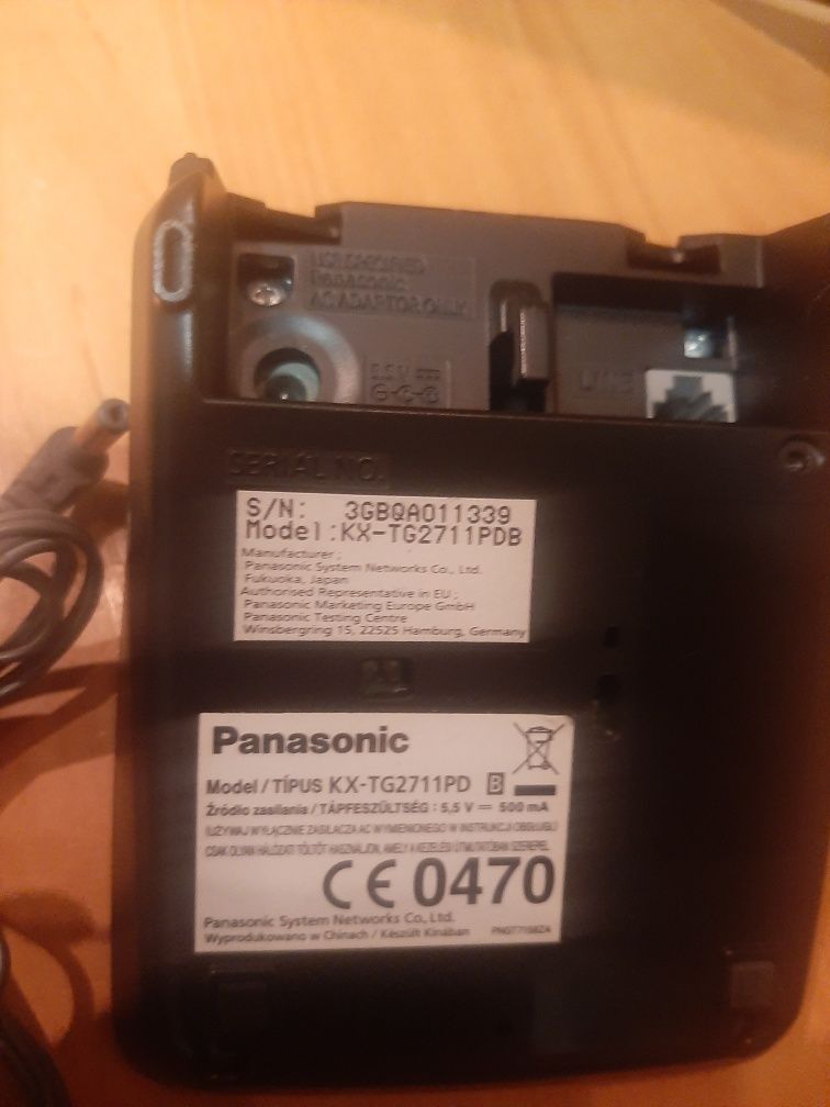 Telefon stacjonarny Panasonic KX-TG2511PD  i TG2711PD ładowarka i kabl