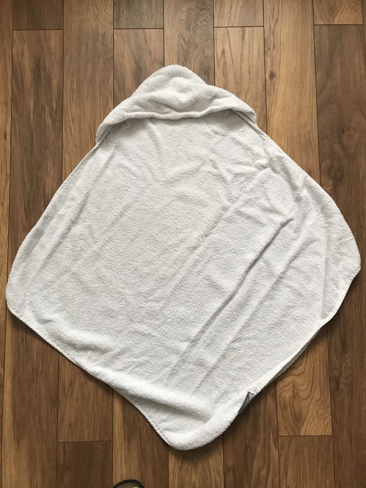 Ręcznik kąpielowy dla niemowlaka