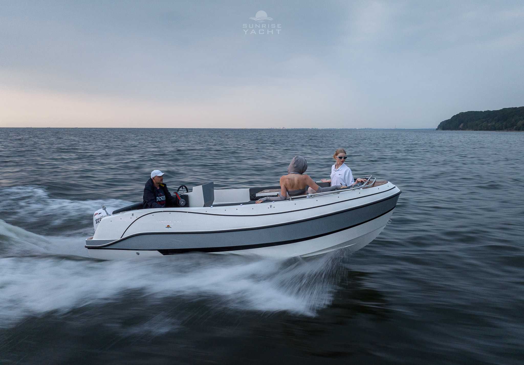 Nowa łódź dostępna od ręki - Sunrise 530 Tender - NA 8 OSÓB !!!