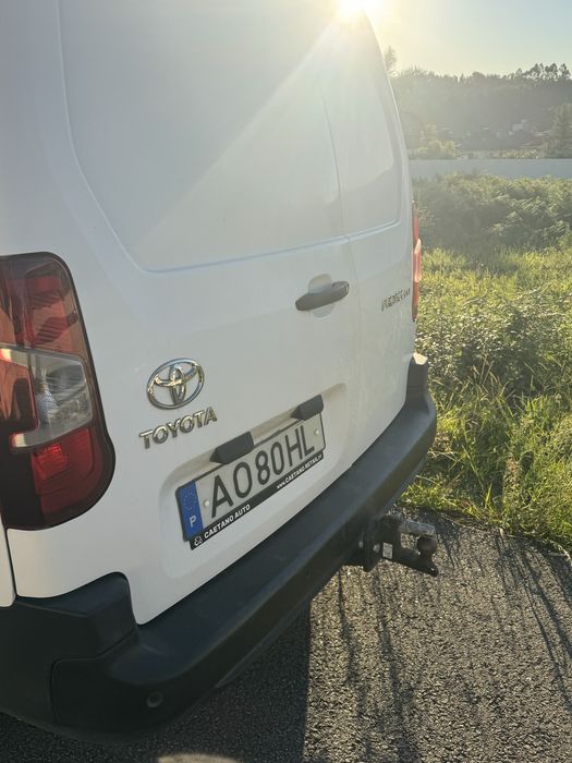 Toyota proace city