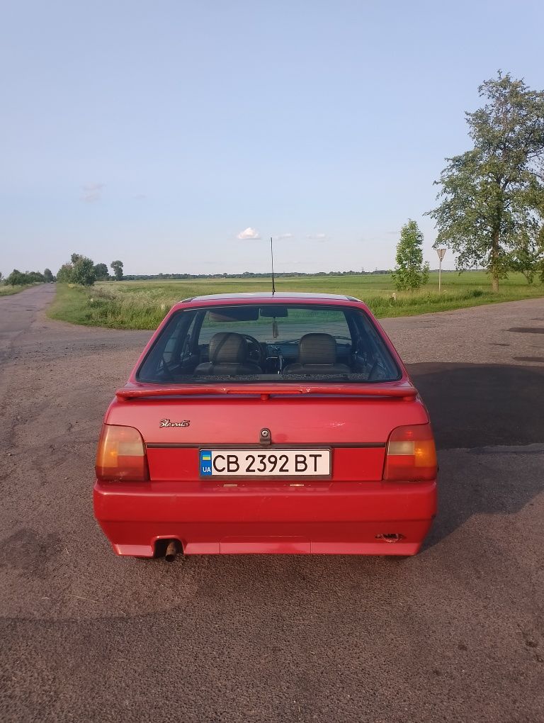 Продам Славуту 110308Люкс2004г в хорошем состоянии
