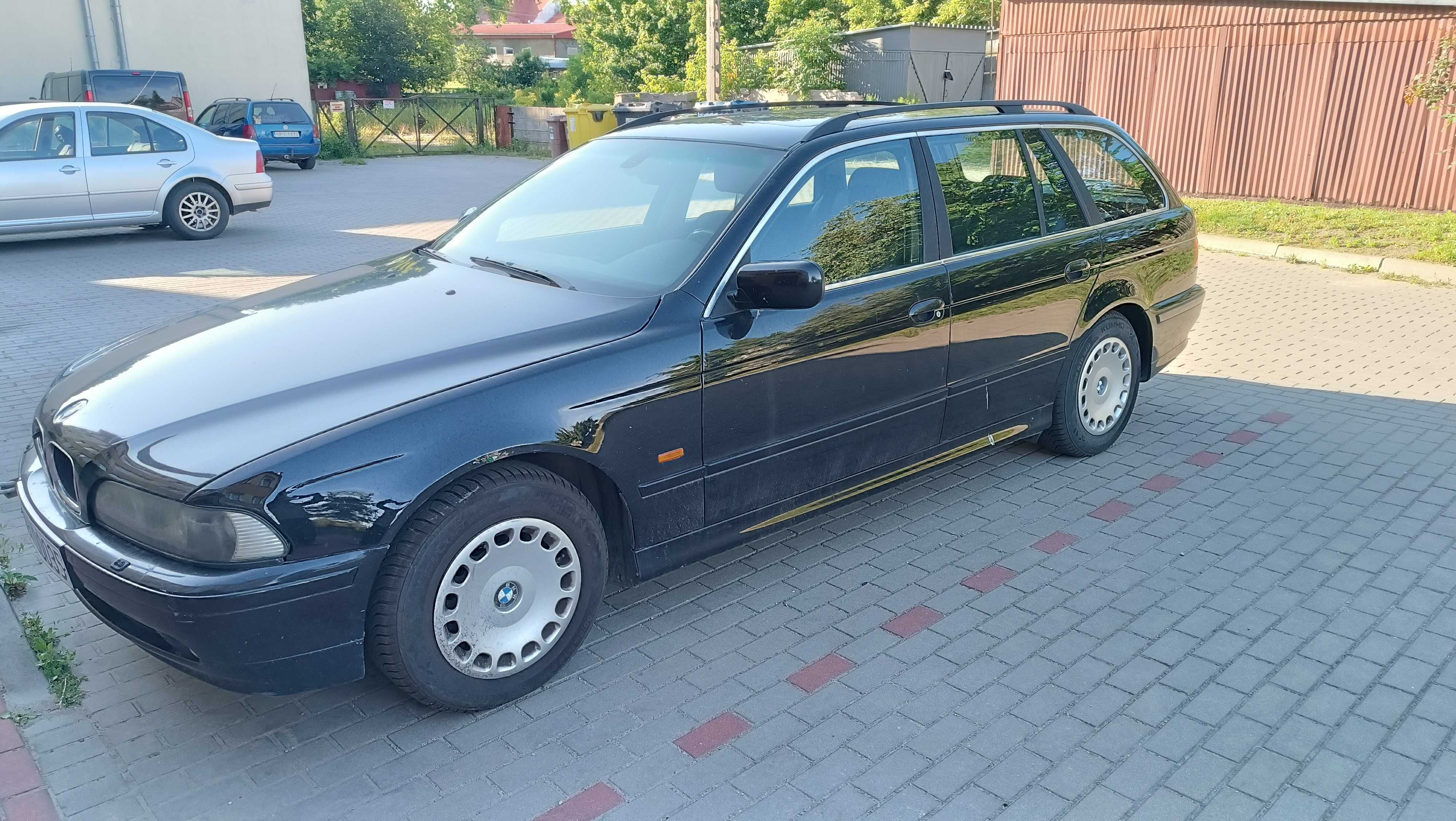 Uszkodzone BMW e39 touring 525d