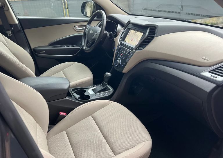 Hundai Santa Fe 2016