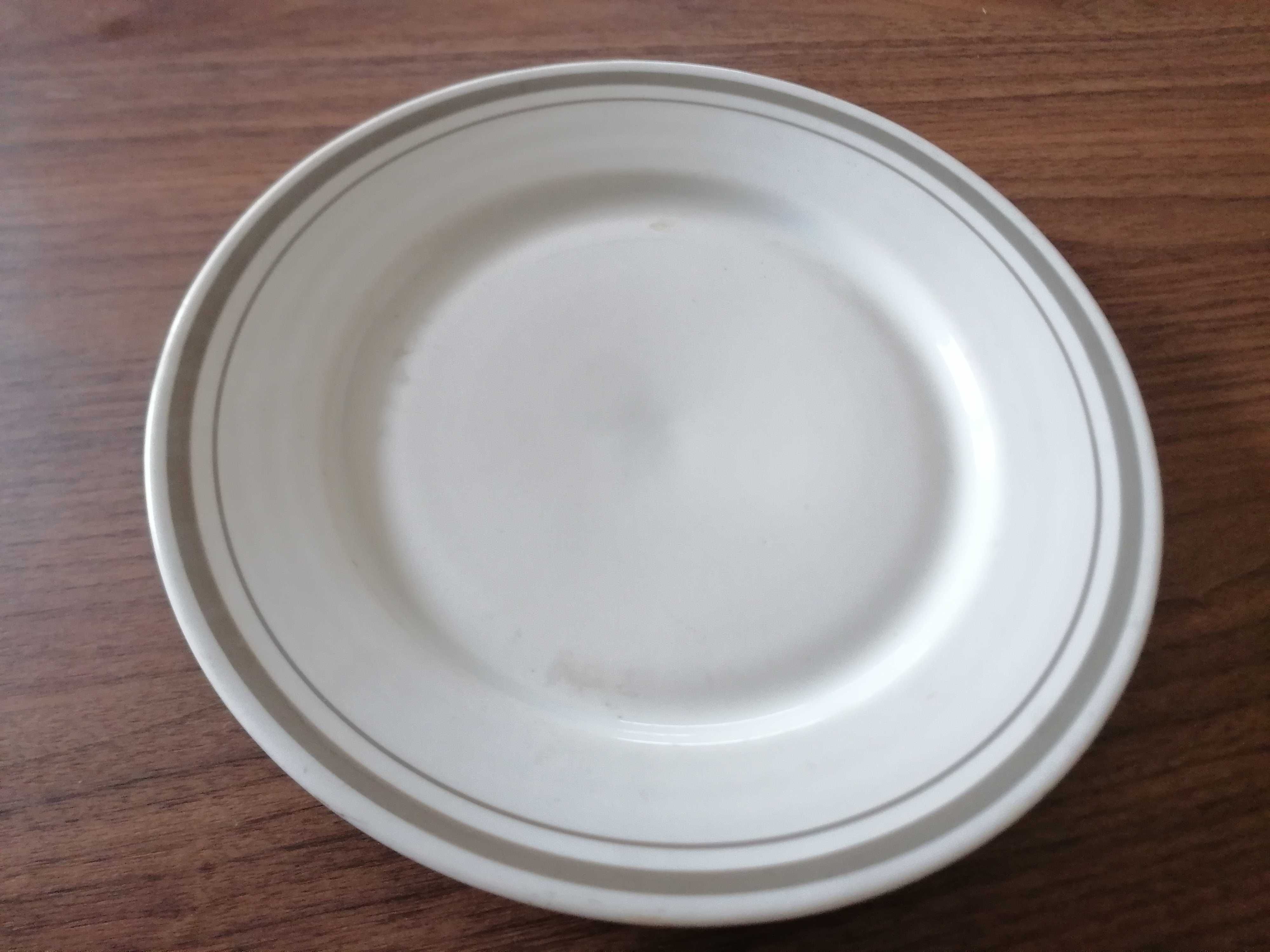 Talerz płytki obiadowy Lubiana, średnica 24,5cm.Brązowy pasek.