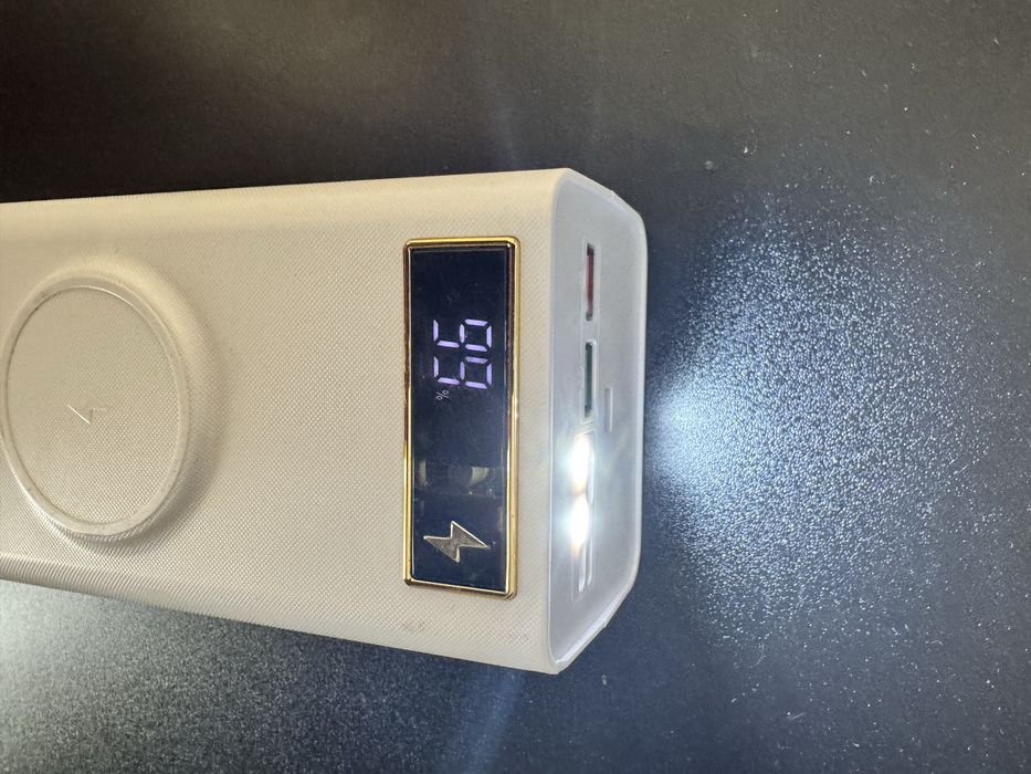 МОНСТР Павербанк 73.500 мА*год / 272 Вт*год / потужність 22,5 Вт