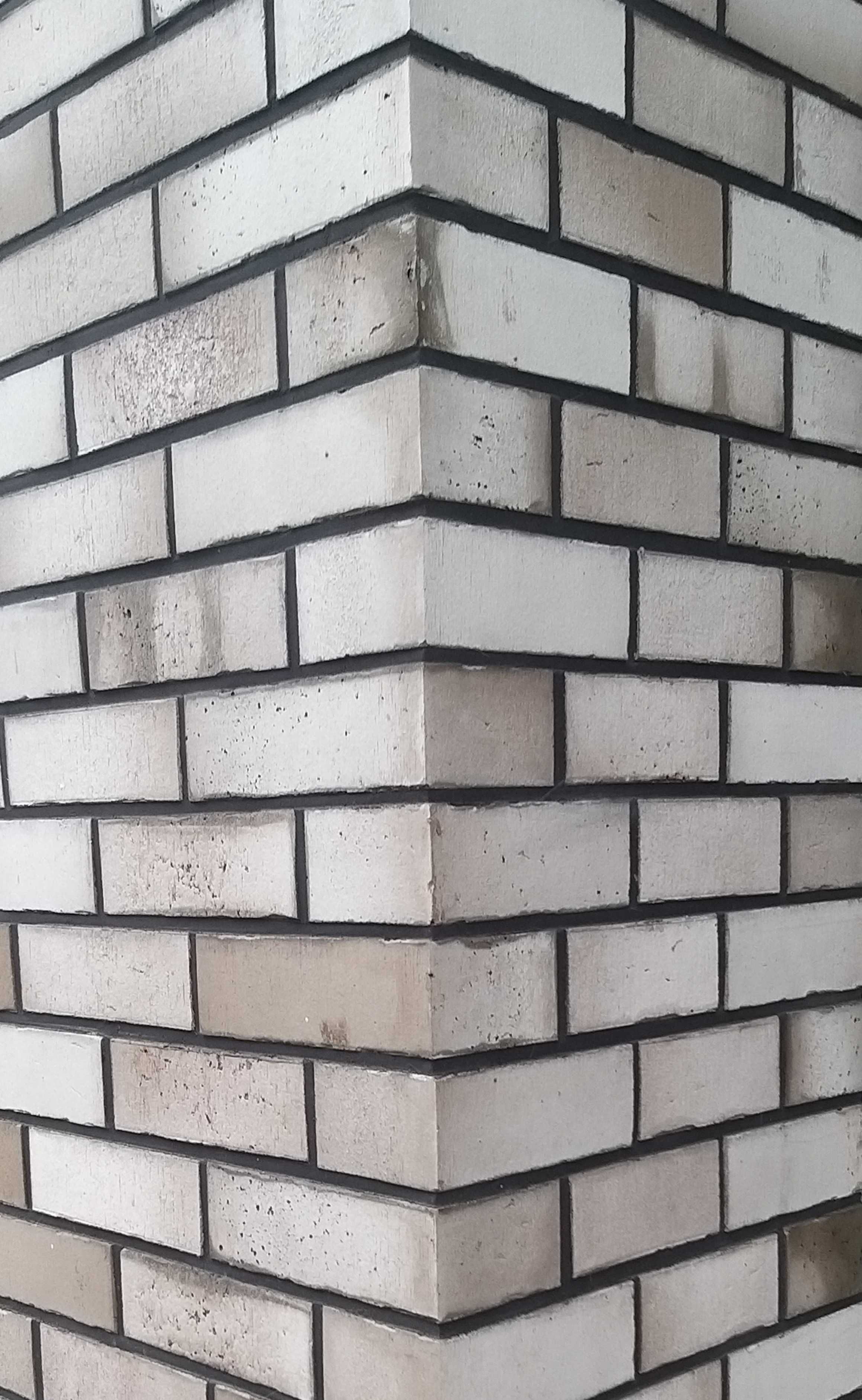 Płytki klinkierowe elewacyjne Feldhaus R943 + płytki narożne