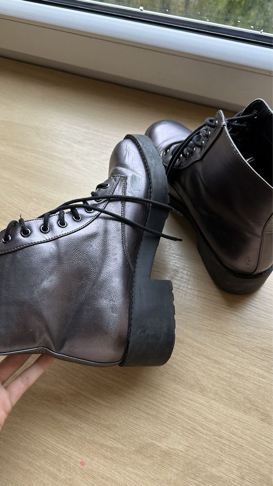 Srebrne botki H&M