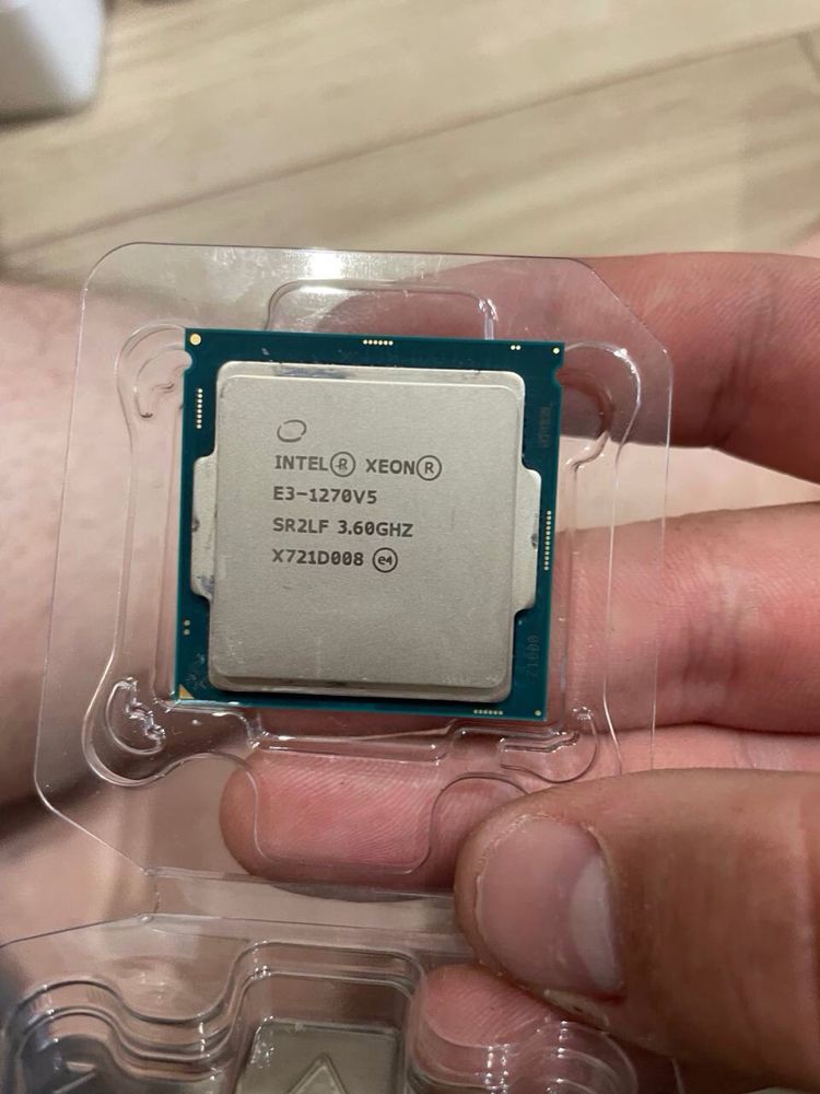 Процесор Xeon e3 1270v5 1151v1 (аналог i7 7700) 4гц