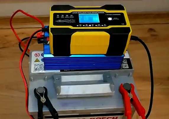 Преобразователь/Инвертор с 12 на 220 вольт ( ЧИСТЫЙ СИНУС ) 1000W