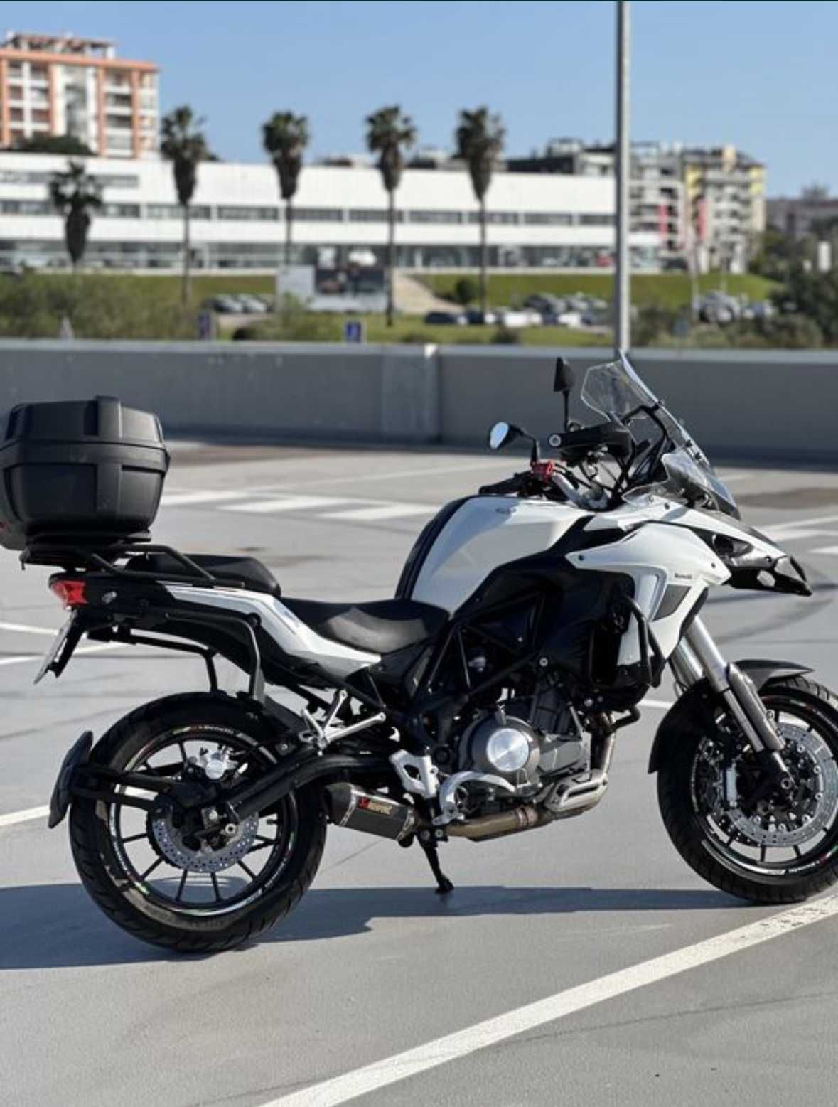 Benelli TRK 502 novíssima