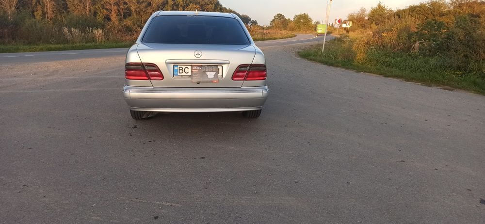 Мерседес-benz w210 4-matic 2000р