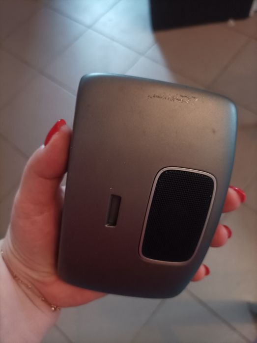 Nawigacja TomTom z uchwytem