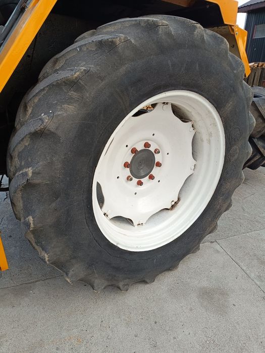 Sprzedam używane opony 18.4 38