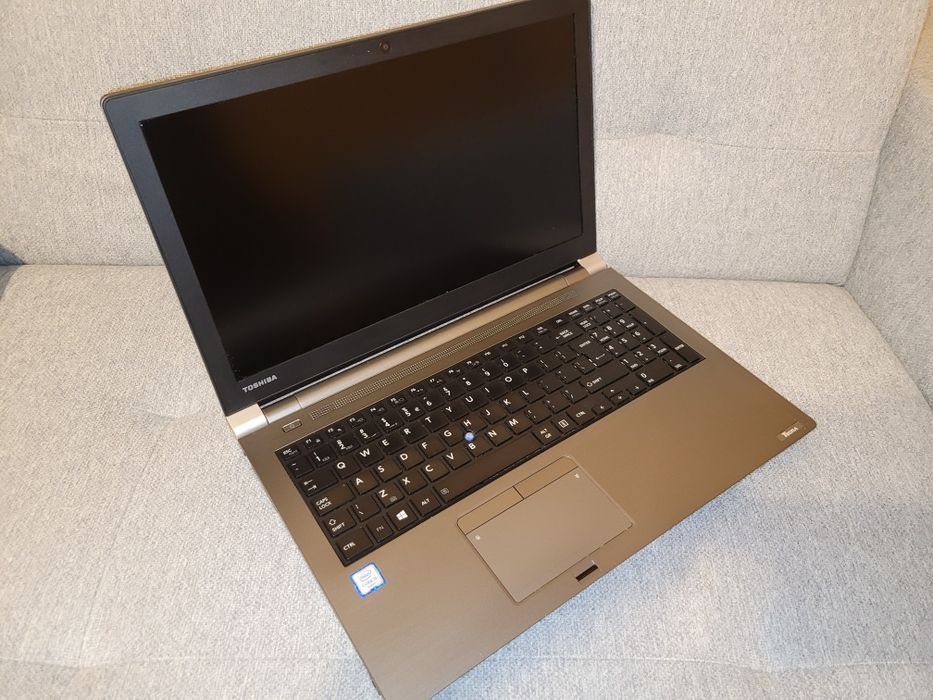 Toshiba Tecra Z50-C i5 6 Gen 8 Gb 128 SSD FHD
