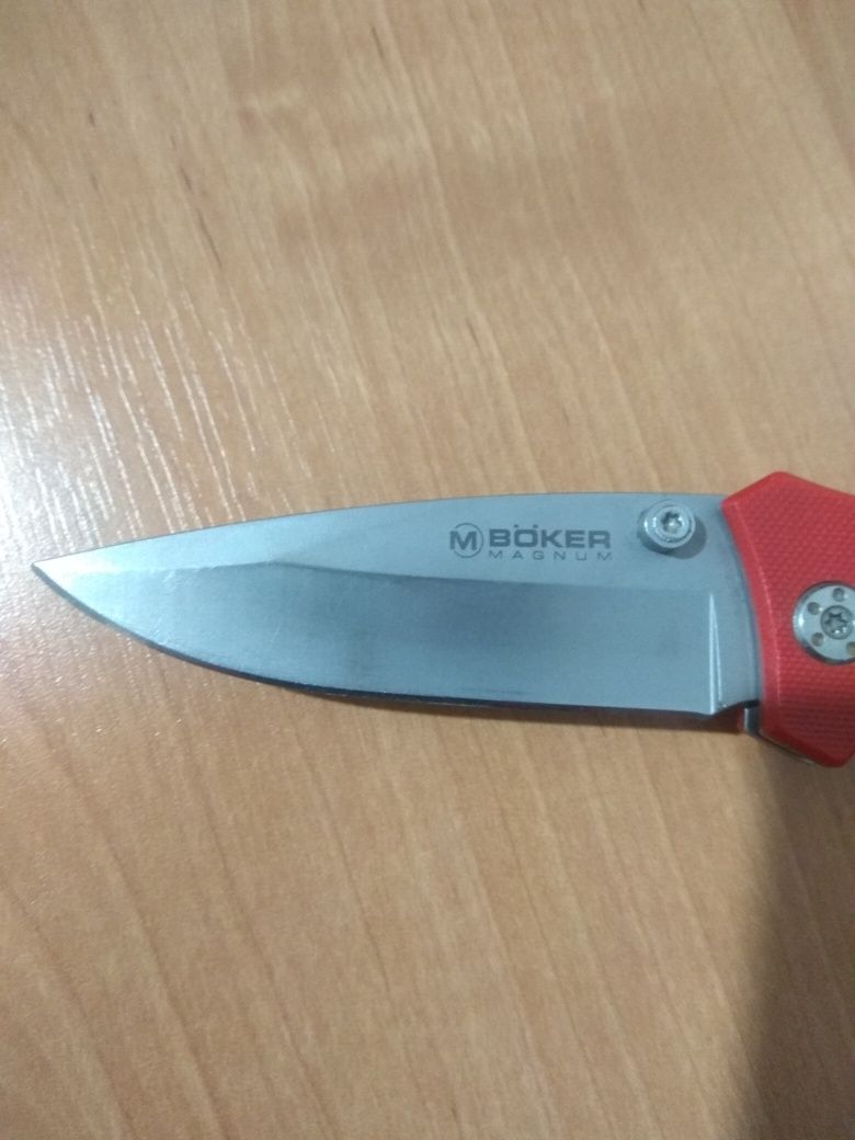 Scyzoryk ratowniczy Boker