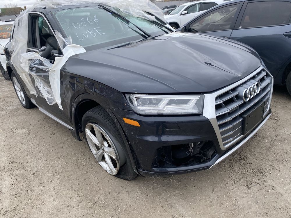 Audi Q580A 2.0tfsi з сша в наявності