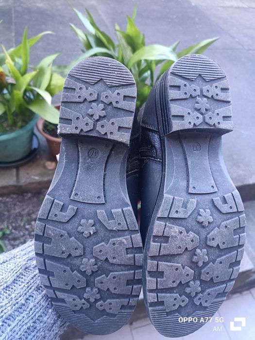 Botas com pelo tam. 37