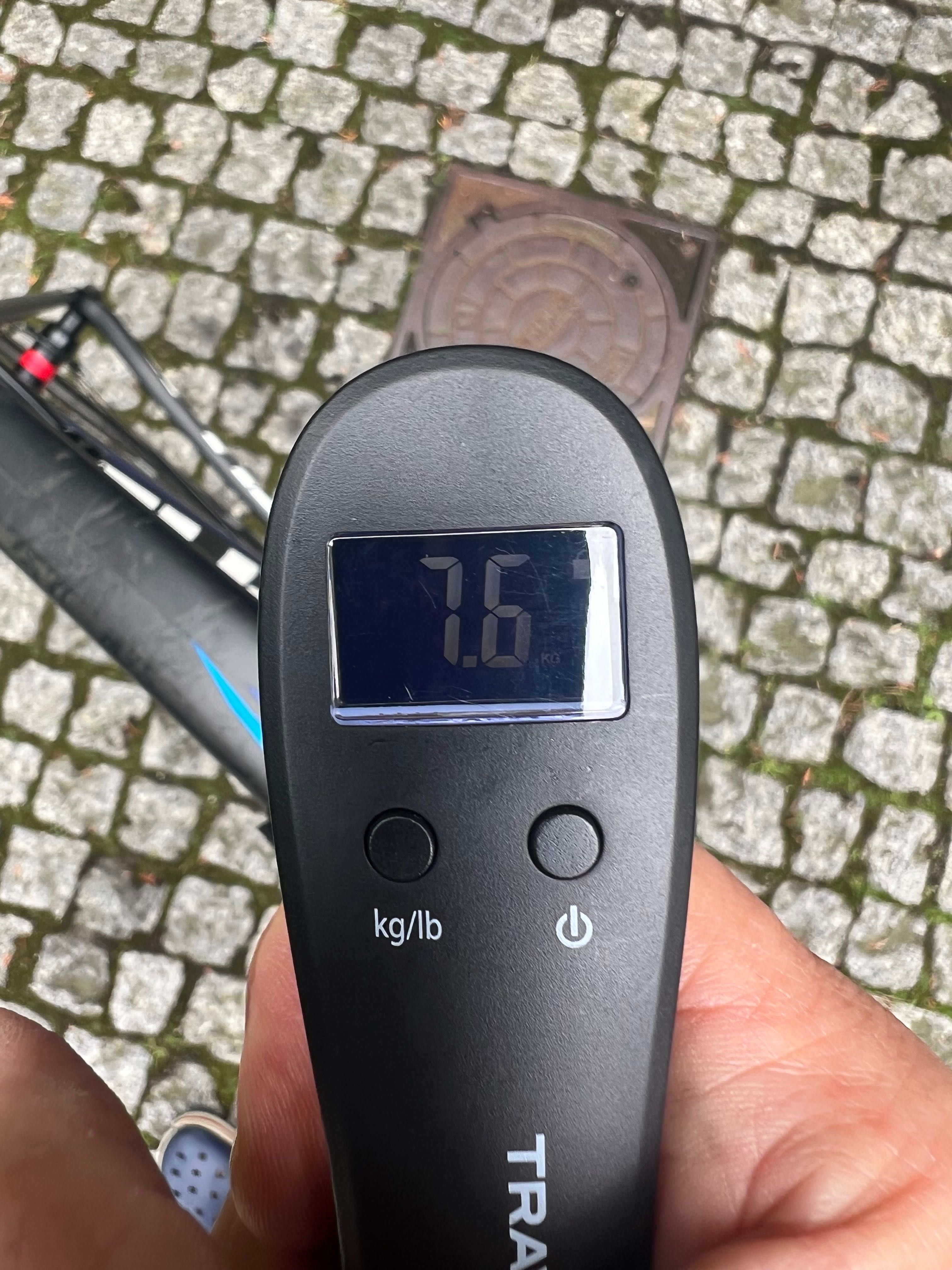 Fuji Altamira karbon L/XL 59cm, koła ENVE SES, pedały z czujn. mocy
