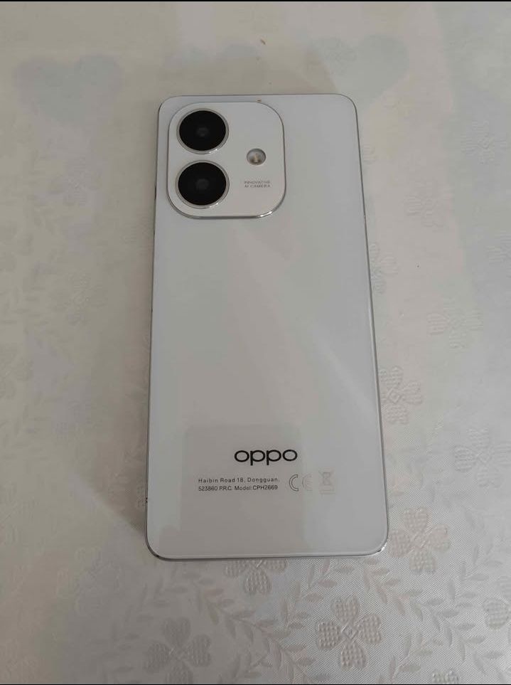 Oppo A40M ** 8/256GB Snapdragon 6s Gen 1 **