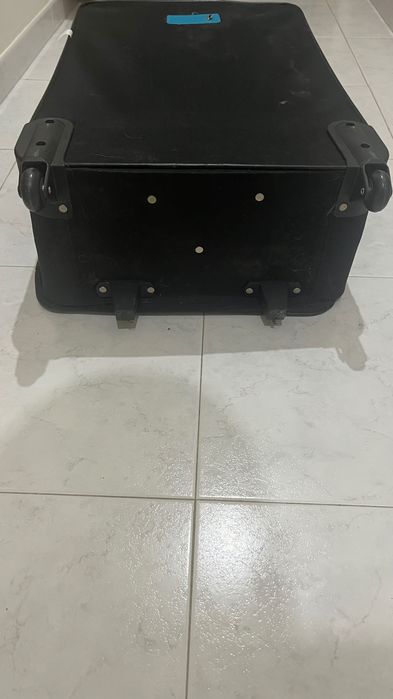 Mala de Viagem Preta Grande –Também serve como Mala de Arrumação