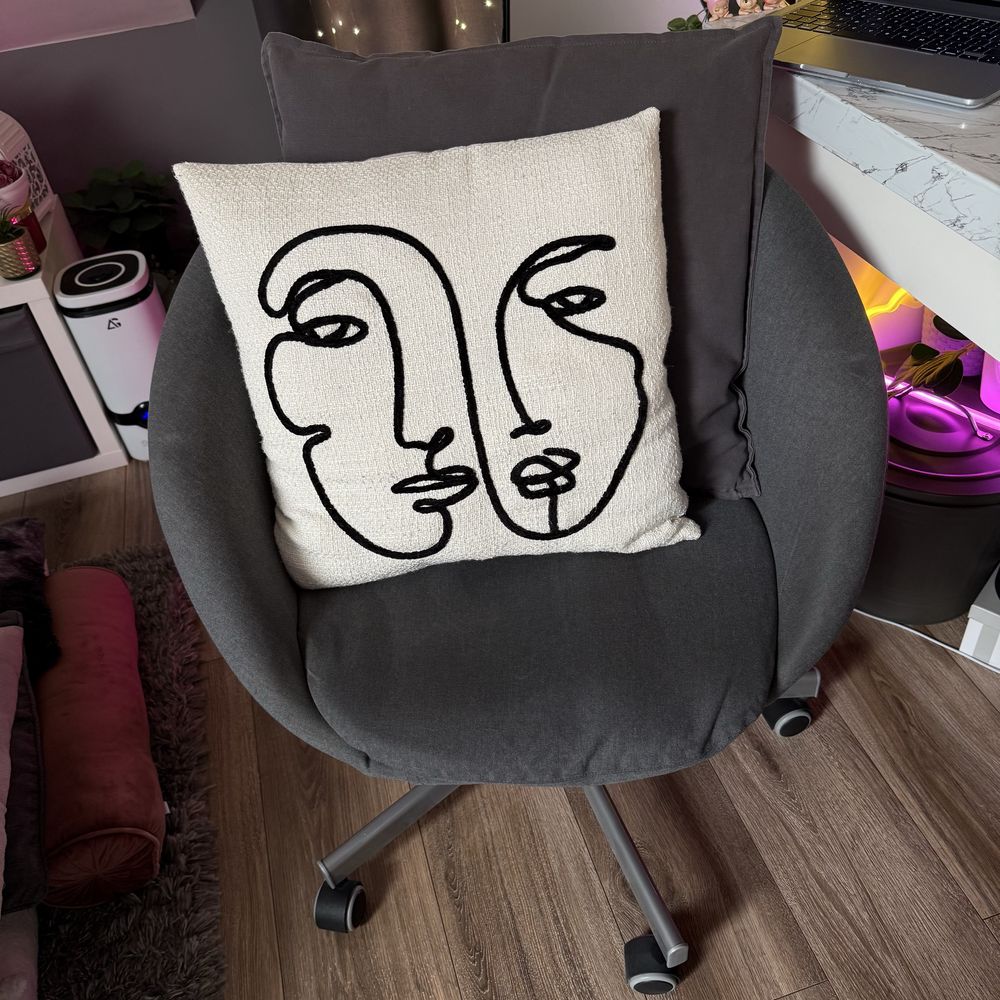 Fotel obrotowy biurowy krzesło ikea skruvsta szare na kółkach okrągłe