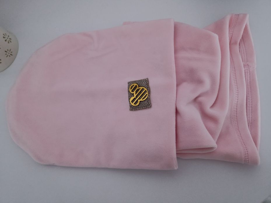 Sprzedam nowy zestaw welurowy komin i czapka dla dziewczynki