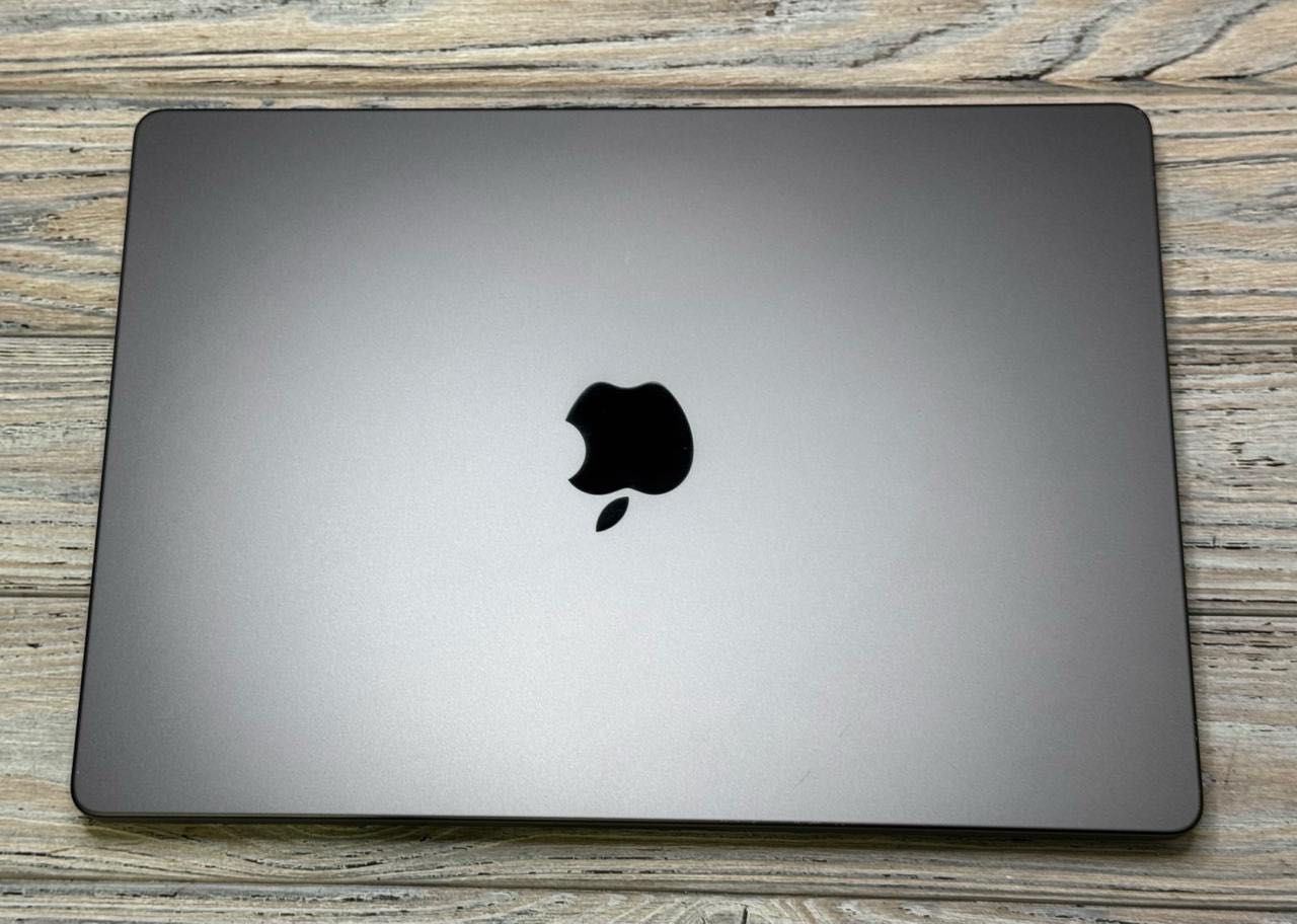 MacBook Pro 14 2023 M3 Pro 18gb ram/512 ssd (MRX33) гарантия от 1250$