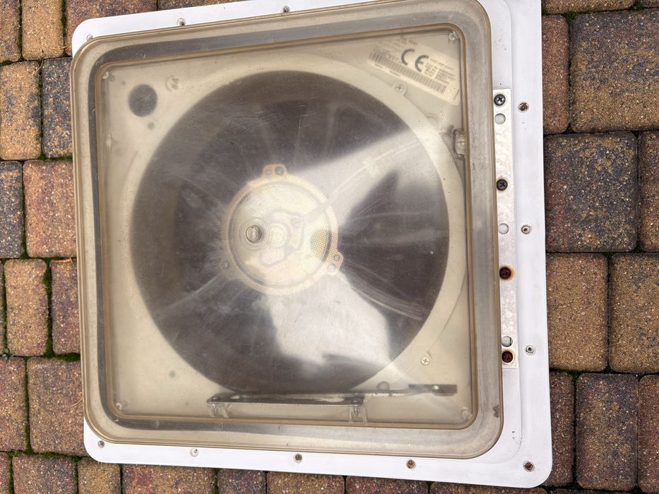 Dometic Fantastic okno dachowe kamper