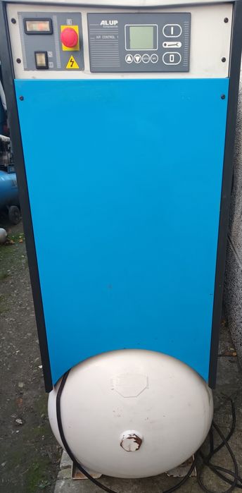 Kompresor śrubowy alup 4 kw osuszacz