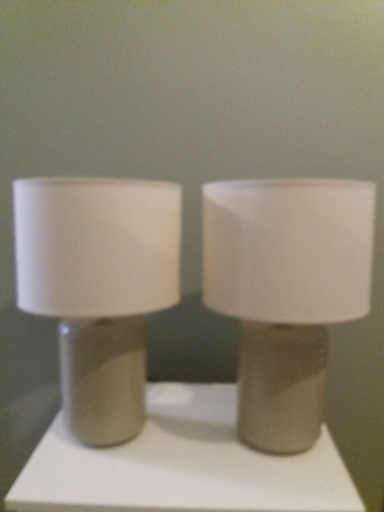 Sprzedam 2 lampy stolikowe