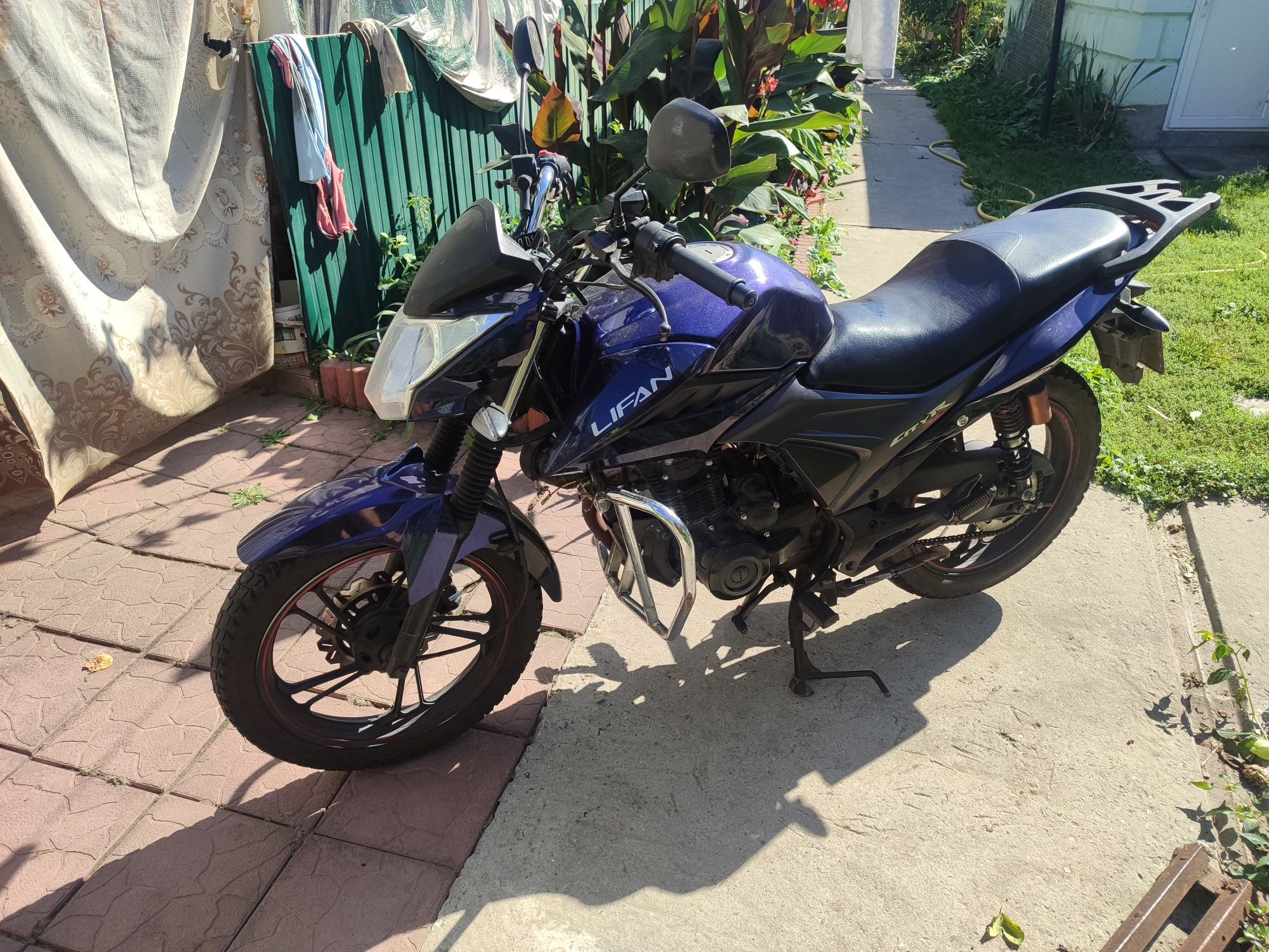 Lifan city r 200