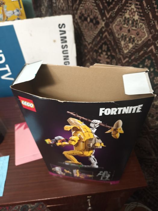 Конструктор LEGO Fortnite Peely Bone (77072)