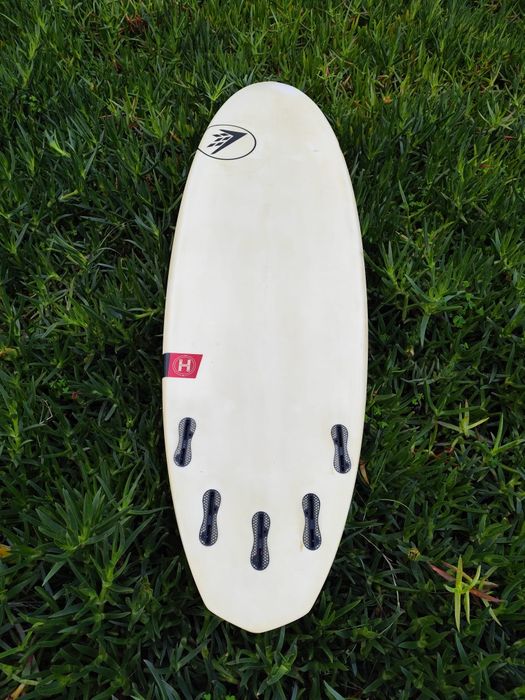 Firewire Spitfire 6'4 Surfboard (with fins and leash)