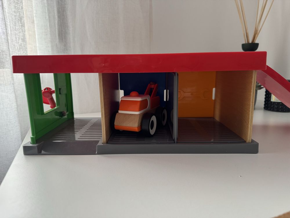 Lillabo IKEA Garagem com carro reboque