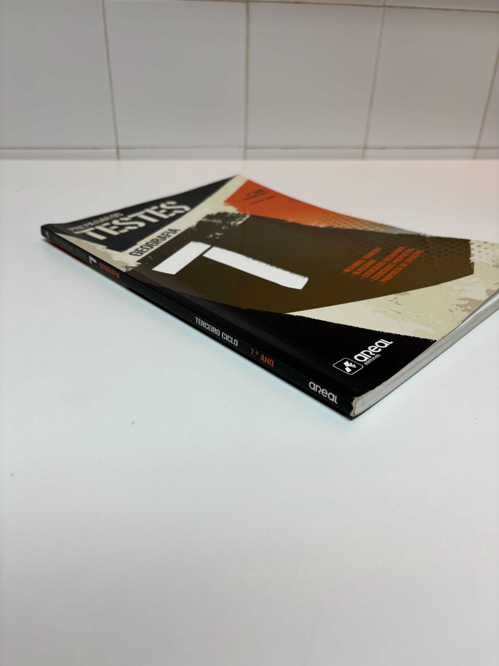 Livro de Exercícios - "Preparar os Testes" Geografia (7ºano)