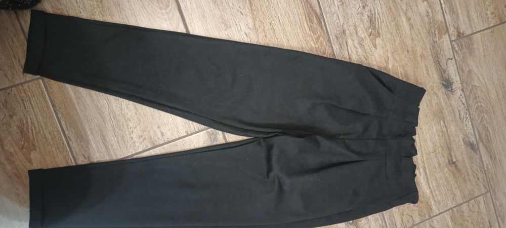 Czarne spodnie eleganckie cool club 146