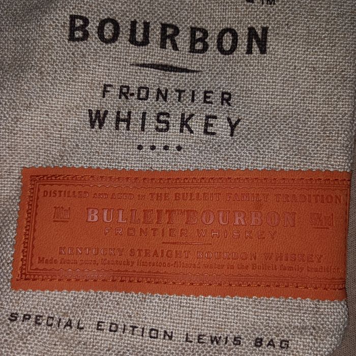 Sprzedam sakiewkę Bulleit Burbon - edycja limitowana