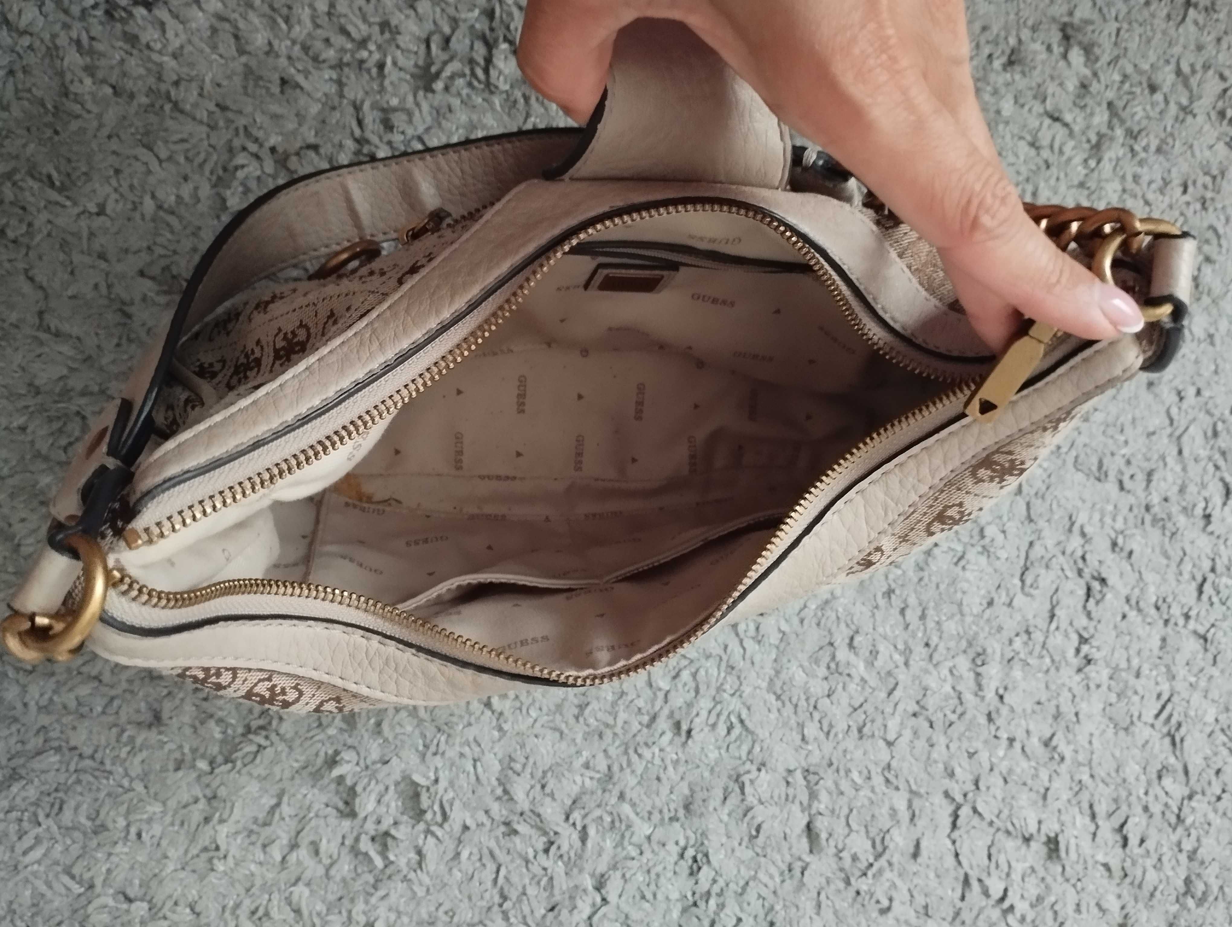 Продам вінтажну оригінальну сумку Guess