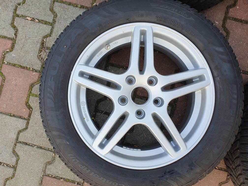 Felgi Koła 16" Vw Sharan Passat 5x112 ET46+205.60.16 Fulda Zima