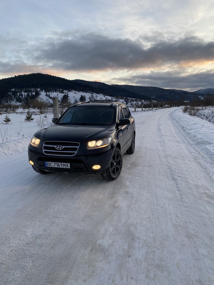 Hyundal Santa Fe 7  місць 4wd автомат