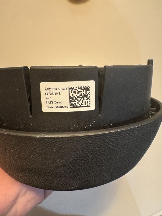 Накладка подушки Audi A4,5 B9