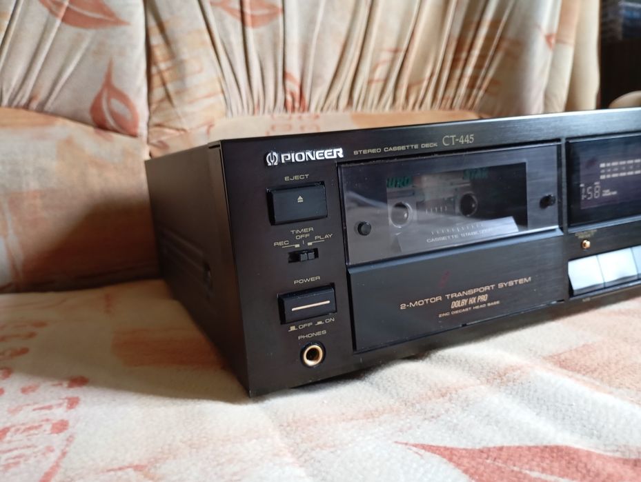 Кассетна дэка Pioneer CT-445