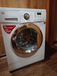 Продам пральну машину LG F1022ND