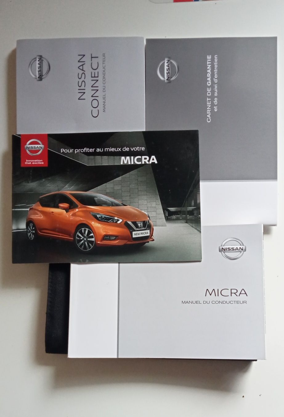 Etui pokrowiec futerał na książki serwisowe Nissan Micra K14 V